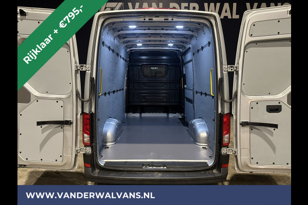 Volkswagen Crafter 2.0 TDI 140pk L3H3 L2H2 Euro6 *Rijklaar Direct Rijden* Airco | Navigatie | Apple Carplay | Android Auto | Cruisecontrol Bijrijdersbank, 3000kg trekvermogen, zilver