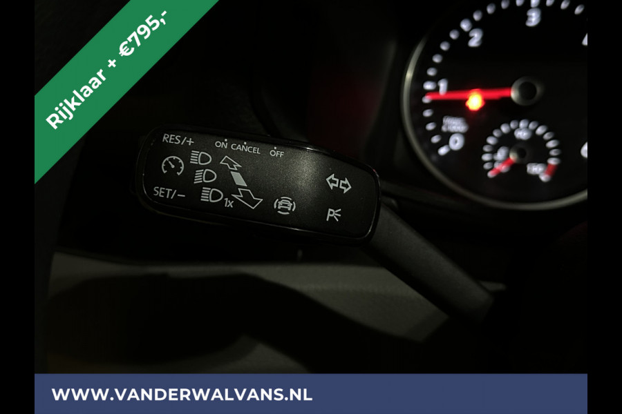 Volkswagen Crafter 2.0 TDI 140pk L3H3 L2H2 Euro6 *Rijklaar Direct Rijden* Airco | Navigatie | Apple Carplay | Android Auto | Cruisecontrol Bijrijdersbank, 3000kg trekvermogen, zilver