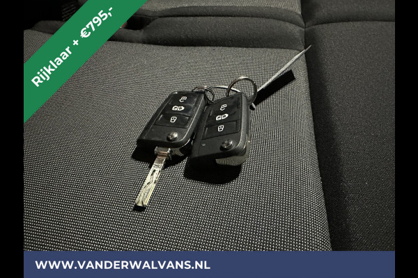 Volkswagen Crafter 2.0 TDI 140pk L3H3 L2H2 Euro6 *Rijklaar Direct Rijden* Airco | Navigatie | Apple Carplay | Android Auto | Cruisecontrol Bijrijdersbank, 3000kg trekvermogen, zilver