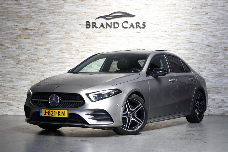 Mercedes-Benz A-Klasse 200 | AMG | MEMORY | PANO | CAMERA | SFEERVERLICHTING | MULTIBEAM LED |