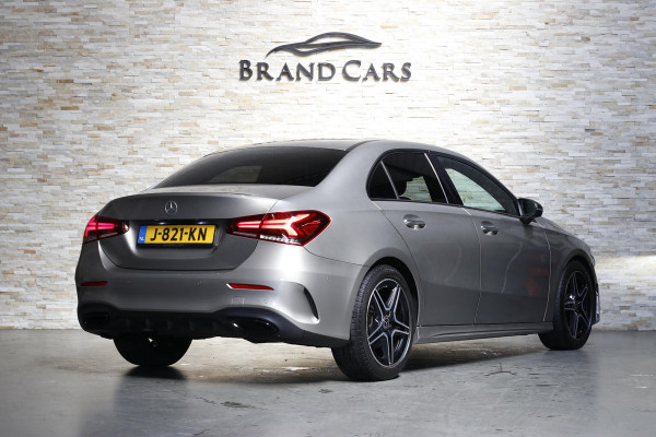 Mercedes-Benz A-Klasse 200 | AMG | MEMORY | PANO | CAMERA | SFEERVERLICHTING | MULTIBEAM LED |