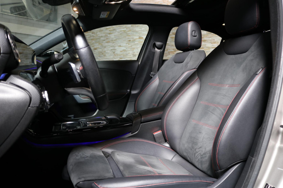 Mercedes-Benz A-Klasse 200 | AMG | MEMORY | PANO | CAMERA | SFEERVERLICHTING | MULTIBEAM LED |