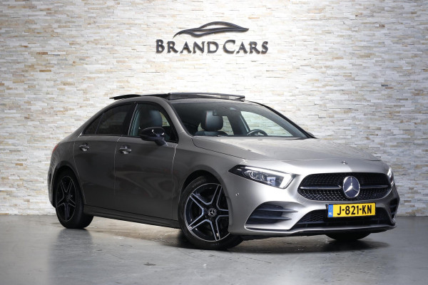 Mercedes-Benz A-Klasse 200 | AMG | MEMORY | PANO | CAMERA | SFEERVERLICHTING | MULTIBEAM LED |