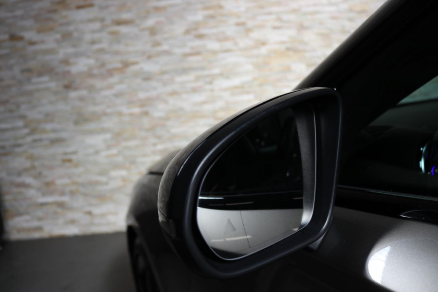 Mercedes-Benz A-Klasse 200 | AMG | MEMORY | PANO | CAMERA | SFEERVERLICHTING | MULTIBEAM LED |