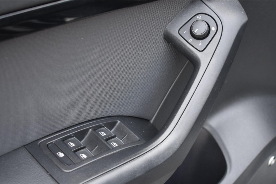 Seat Ateca 1.5 TSI FR | PANORAMADAK | VIRTUAL COCKPIT | DEALER ONDERHOUDEN | BEATS AUDIO | STOELVERWARMING | NAP
