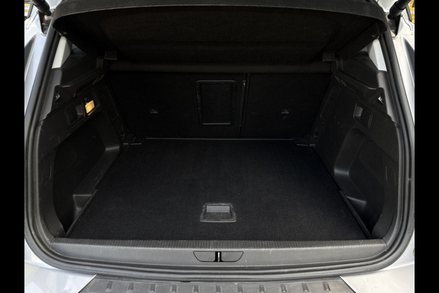 Opel Grandland X 1.2 Turbo Innovation | Dealer OH | Trekhaak | Keyless | PDC | Clima | Navi | Cruisec.