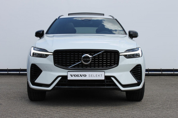 Volvo XC60 T6 350PK Automaat Plug-in hybrid AWD Plus Dark Apple Carplay / Adaptive cruise control / Panorama dak / Sportstoelen / Elektrisch bedienbare bestuurderstoel met geheugen / Keyless Entry / Elektrische achterklep
