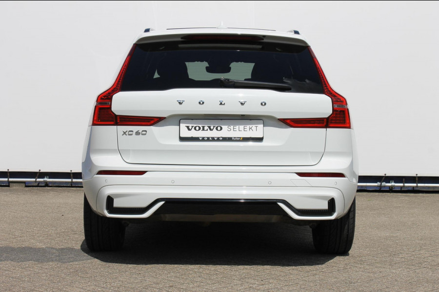 Volvo XC60 T6 350PK Automaat Plug-in hybrid AWD Plus Dark Apple Carplay / Adaptive cruise control / Panorama dak / Sportstoelen / Elektrisch bedienbare bestuurderstoel met geheugen / Keyless Entry / Elektrische achterklep