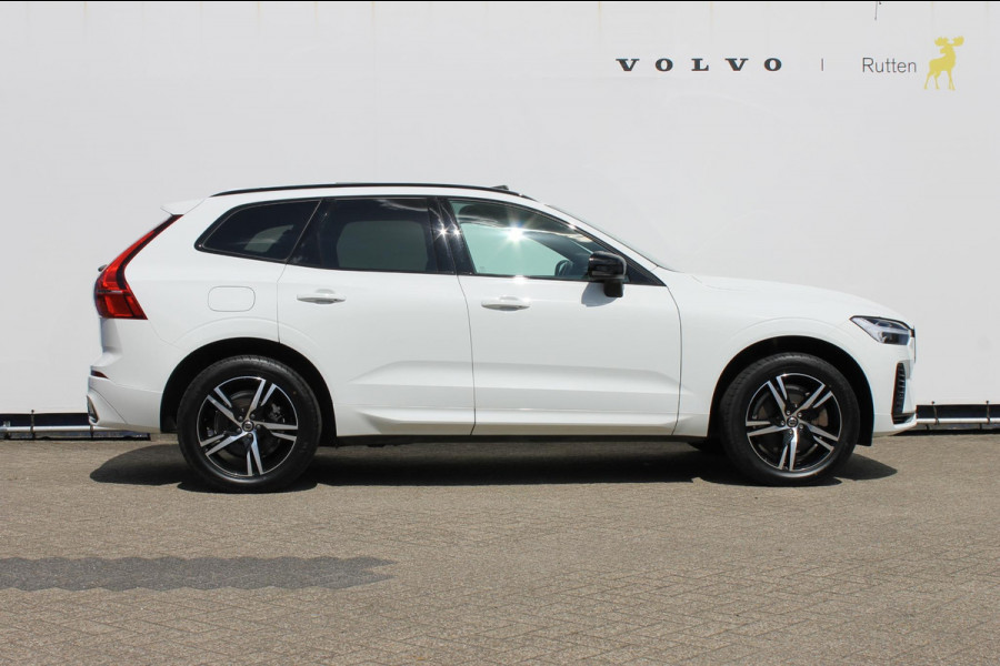 Volvo XC60 T6 350PK Automaat Plug-in hybrid AWD Plus Dark Apple Carplay / Adaptive cruise control / Panorama dak / Sportstoelen / Elektrisch bedienbare bestuurderstoel met geheugen / Keyless Entry / Elektrische achterklep