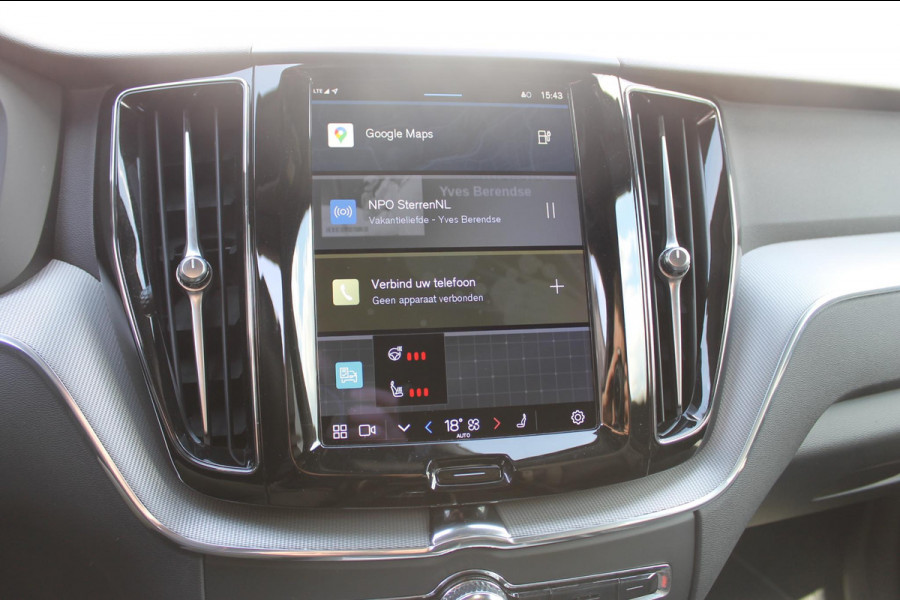 Volvo XC60 T6 350PK Automaat Plug-in hybrid AWD Plus Dark Apple Carplay / Adaptive cruise control / Panorama dak / Sportstoelen / Elektrisch bedienbare bestuurderstoel met geheugen / Keyless Entry / Elektrische achterklep