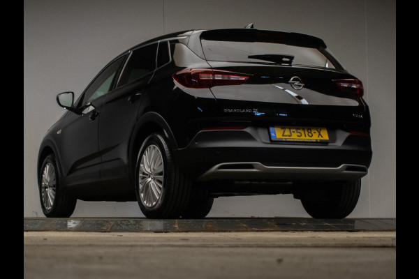Opel Grandland X 1.2 Turbo Innovation Sport (APPLE CARPLAY,NAVI,LED,CRUISE,CLIMATE,SPORTSTOELEN,CAMERA,GETINT,NETTESTAAT)