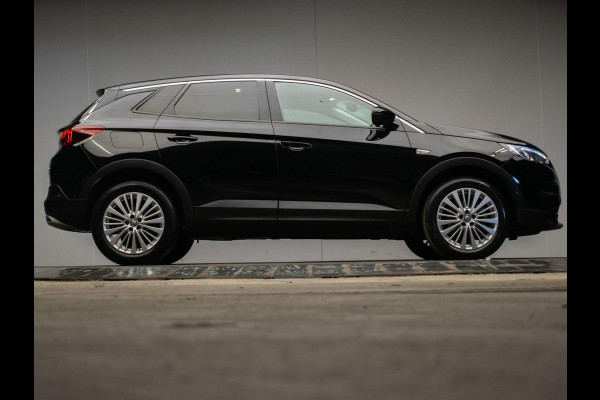 Opel Grandland X 1.2 Turbo Innovation Sport (APPLE CARPLAY,NAVI,LED,CRUISE,CLIMATE,SPORTSTOELEN,CAMERA,GETINT,NETTESTAAT)