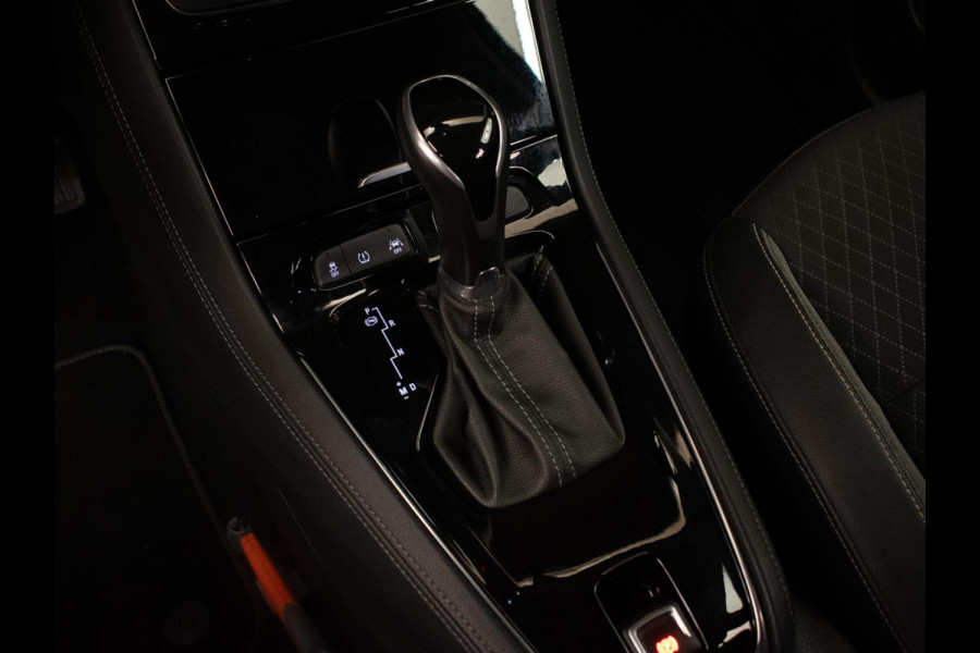 Opel Grandland X 1.2 Turbo Innovation Sport (APPLE CARPLAY,NAVI,LED,CRUISE,CLIMATE,SPORTSTOELEN,CAMERA,GETINT,NETTESTAAT)