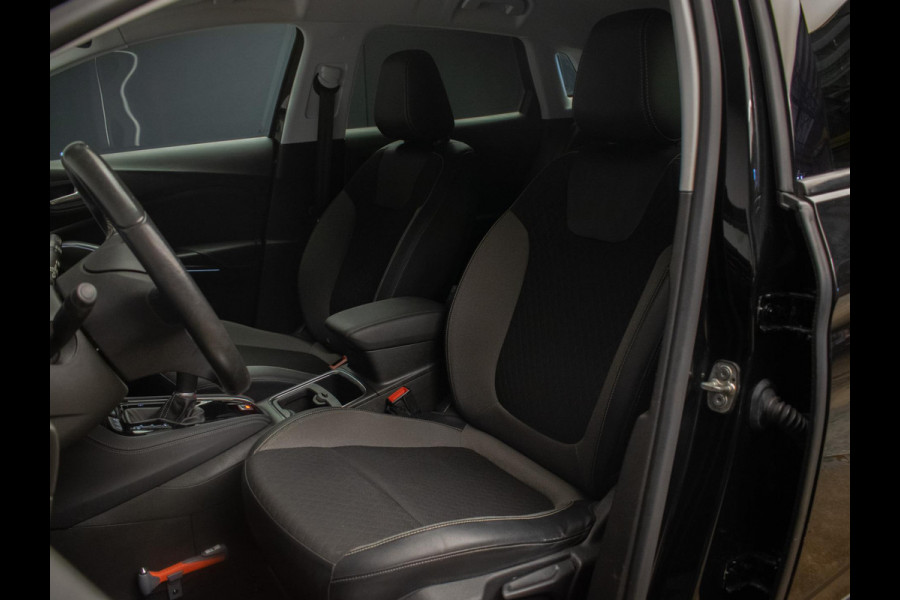 Opel Grandland X 1.2 Turbo Innovation Sport (APPLE CARPLAY,NAVI,LED,CRUISE,CLIMATE,SPORTSTOELEN,CAMERA,GETINT,NETTESTAAT)