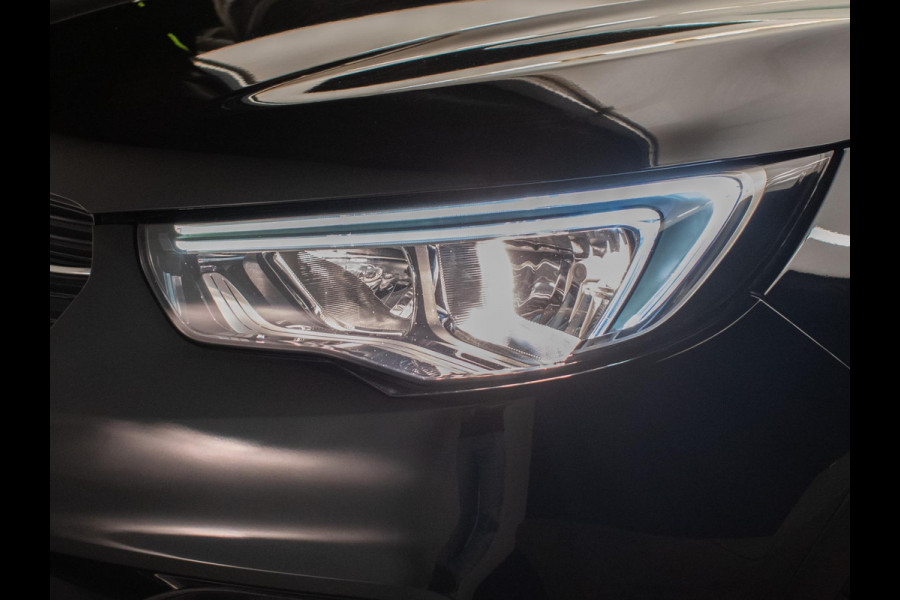 Opel Grandland X 1.2 Turbo Innovation Sport (APPLE CARPLAY,NAVI,LED,CRUISE,CLIMATE,SPORTSTOELEN,CAMERA,GETINT,NETTESTAAT)