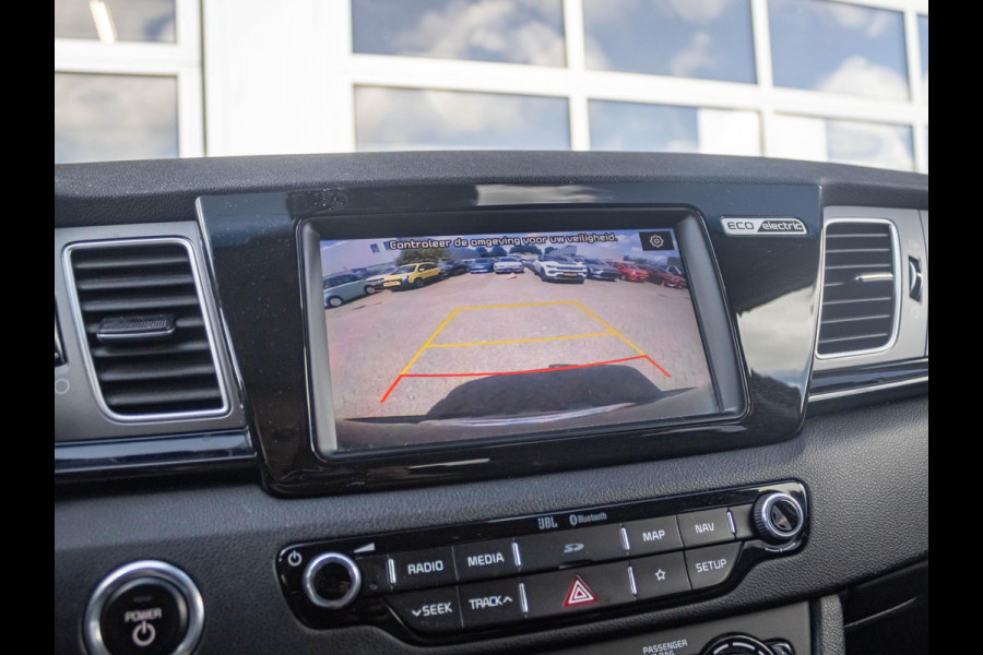 Kia e-Niro ExecutiveLine 64 kWh l Stoel verwarming en ventilatie  l lederen bekleding l