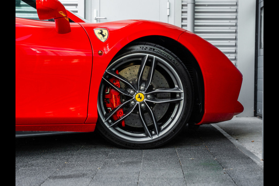 Ferrari 488 3.9 Spider HELE | FULL Carbon | Akrapovic | RACING SEATS |