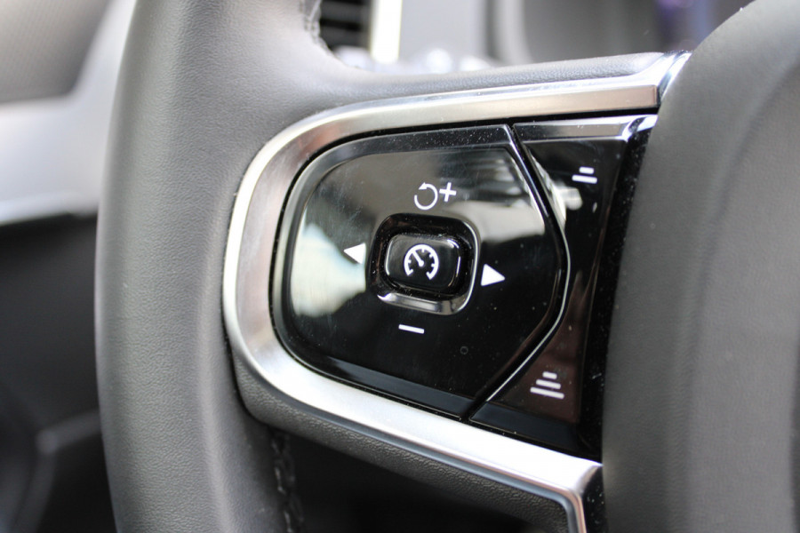 Volvo XC90 2.0 T8 Recharge AWD Plus Dark | Trekhaak | Panoramadak | 360 Camera