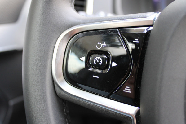 Volvo XC90 2.0 T8 Recharge AWD Plus Dark | Trekhaak | Panoramadak | 360 Camera