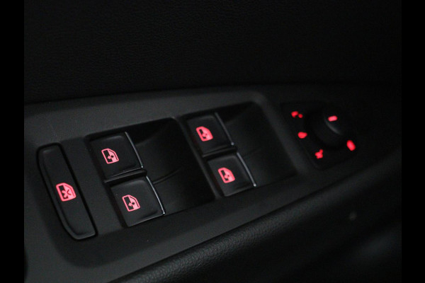 Seat Leon 1.5 TSI FR Ultimate Edition Black | Panoramadak | Stoelverwarming | Beats Audio | Virual Cockpit | Adaptive cruise | Full LED | Leder/Alcantara | Keyless | Navigatie | Sfeerverlichting