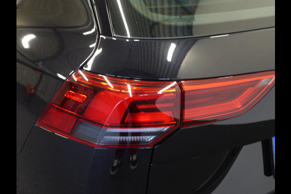 Volkswagen GOLF Variant 1.5 TSI 131pk Life Navigatie Apple Carplay/Android auto Climate Control Parkeersensoren Adaptive Cruise Control Stoel- en stuurverwarming Ledverlichting