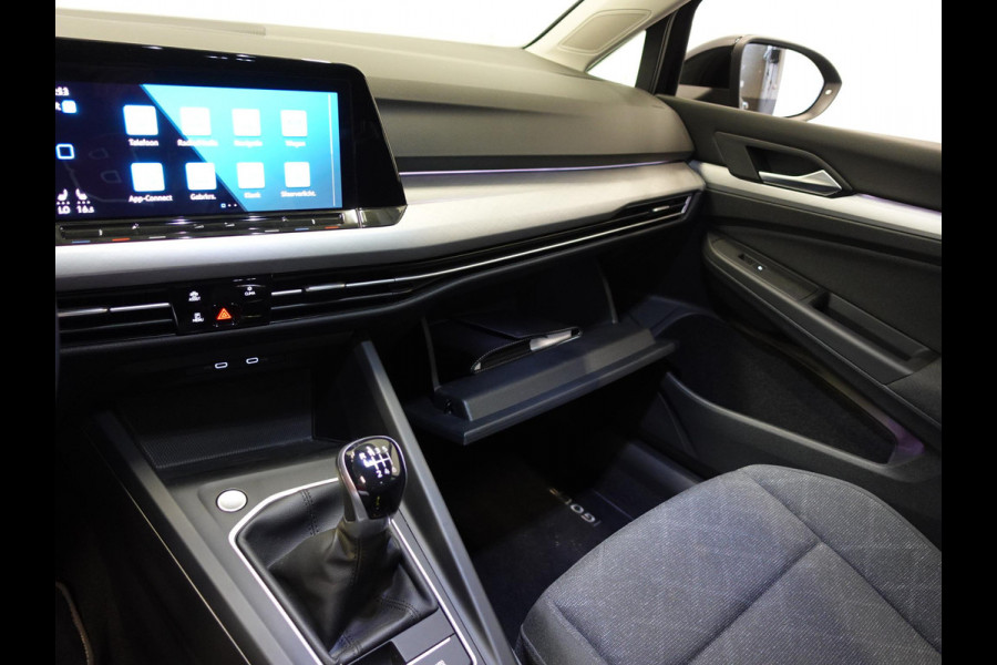 Volkswagen GOLF Variant 1.5 TSI 131pk Life Navigatie Apple Carplay/Android auto Climate Control Parkeersensoren Adaptive Cruise Control Stoel- en stuurverwarming Ledverlichting