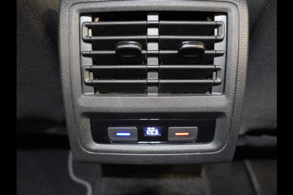 Volkswagen GOLF Variant 1.5 TSI 131pk Life Navigatie Apple Carplay/Android auto Climate Control Parkeersensoren Adaptive Cruise Control Stoel- en stuurverwarming Ledverlichting