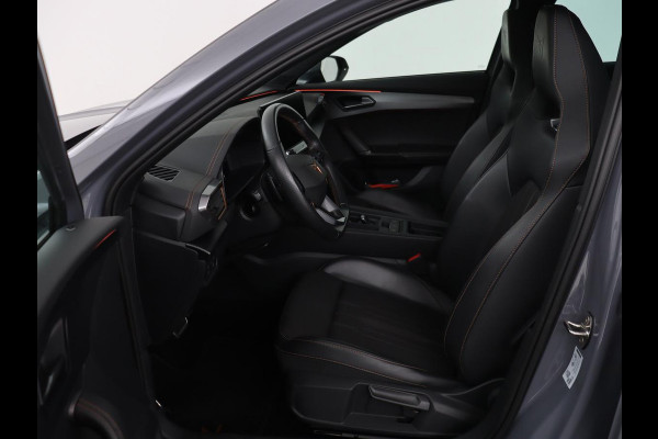 CUPRA Formentor 1.4 e-Hybrid VZ Performance | 245 PK | Stoel & stuurverwarming | Adaptive cruise | Camera | Carplay | Sfeerverlichting | Keyless | Navigatie | Sportstoelen | Full LED | PHEV
