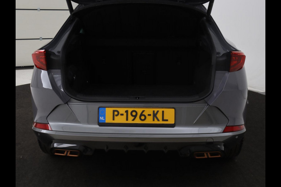 CUPRA Formentor 1.4 e-Hybrid VZ Performance | 245 PK | Stoel & stuurverwarming | Adaptive cruise | Camera | Carplay | Sfeerverlichting | Keyless | Navigatie | Sportstoelen | Full LED | PHEV