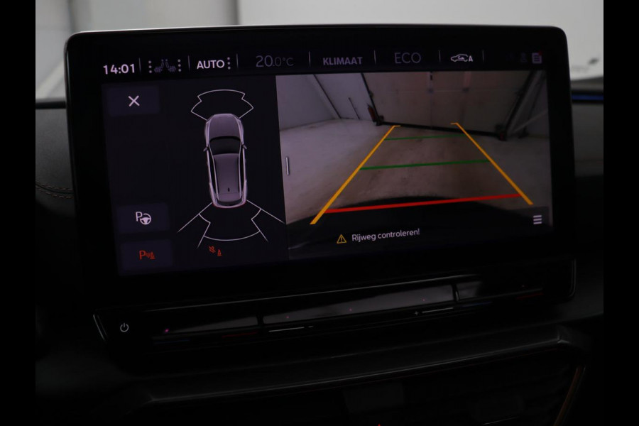 CUPRA Formentor 1.4 e-Hybrid VZ Performance | 245 PK | Stoel & stuurverwarming | Adaptive cruise | Camera | Carplay | Sfeerverlichting | Keyless | Navigatie | Sportstoelen | Full LED | PHEV