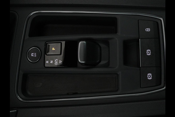 CUPRA Formentor 1.4 e-Hybrid VZ Performance | 245 PK | Stoel & stuurverwarming | Adaptive cruise | Camera | Carplay | Sfeerverlichting | Keyless | Navigatie | Sportstoelen | Full LED | PHEV