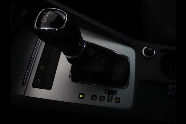 Škoda Octavia 1.5 TSI Business Edition | Stoelverwarming | Trekhaak | Carplay | Parkeerhulp | Navigatie | Verwarmde voorruit | Climate control | Cruise control