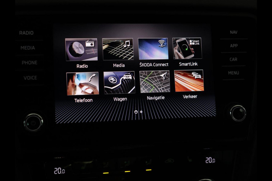 Škoda Octavia 1.5 TSI Business Edition | Stoelverwarming | Trekhaak | Carplay | Parkeerhulp | Navigatie | Verwarmde voorruit | Climate control | Cruise control