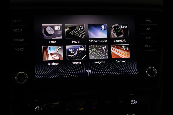 Škoda Octavia 1.5 TSI Business Edition | Stoelverwarming | Trekhaak | Carplay | Parkeerhulp | Navigatie | Verwarmde voorruit | Climate control | Cruise control