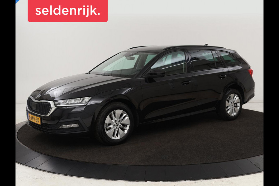 Škoda Octavia 1.0 e-TSI Business Edition | Trekhaak | Camera | Sfeerverlichting | Carplay | Navigatie | Side Assist | Climate control | Digital Cockpit | Full LED