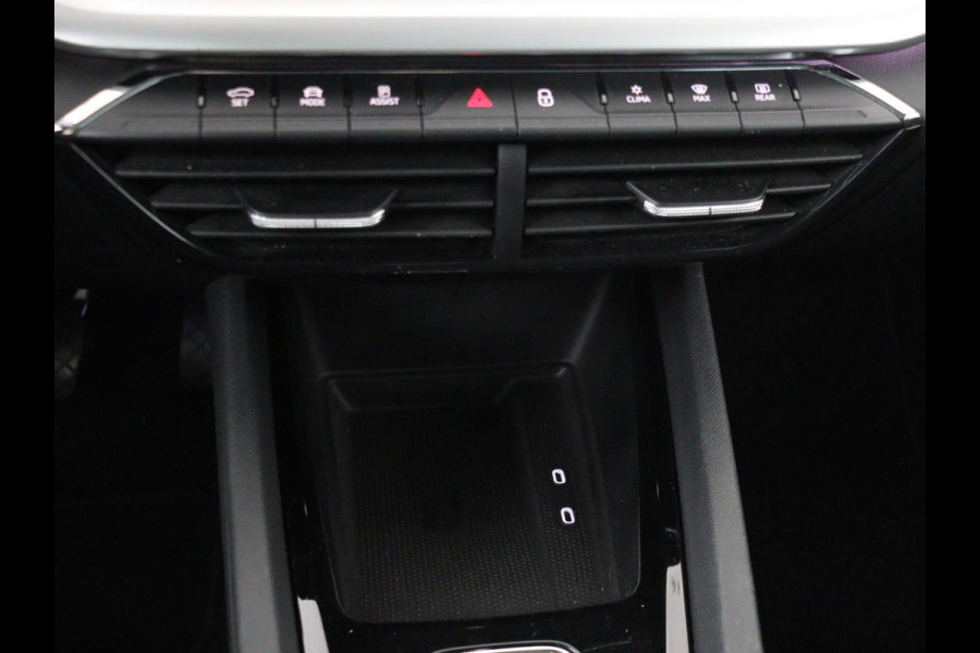 Škoda Octavia 1.0 e-TSI Business Edition | Trekhaak | Camera | Sfeerverlichting | Carplay | Navigatie | Side Assist | Climate control | Digital Cockpit | Full LED