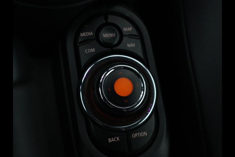MINI Cabrio 1.5 Cooper Chili | Stoelverwarming | Carplay | Harman/Kardon | Full LED | Keyless | Navigatie | Climate control | Cruise control