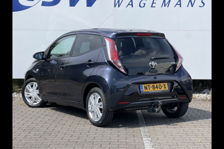 Toyota Aygo 1.0 VVT-i x-play | Carplay | Camera | Trekhaak | RIJKLAAR