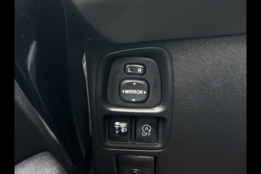 Toyota Aygo 1.0 VVT-i x-play | Carplay | Camera | Trekhaak | RIJKLAAR