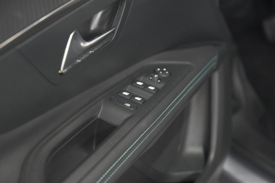 Peugeot 3008 1.6 HYbrid 225 Allure Pack Business | Camera | Navigatie | Apple Carplay | Parkeersensoren