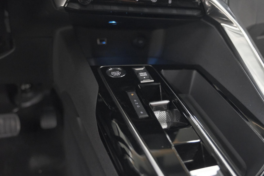 Peugeot 3008 1.6 HYbrid 225 Allure Pack Business | Camera | Navigatie | Apple Carplay | Parkeersensoren