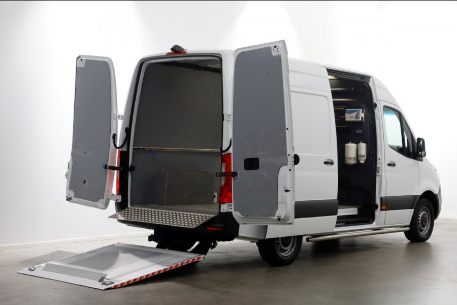 Mercedes-Benz Sprinter 311 CDI 115pk RWD L2H2 Airco Laadklep 500kg + Trekhaak 03-2021