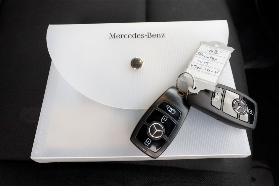 Mercedes-Benz Sprinter 311 CDI 115pk RWD L2H2 Airco Laadklep 500kg + Trekhaak 03-2021
