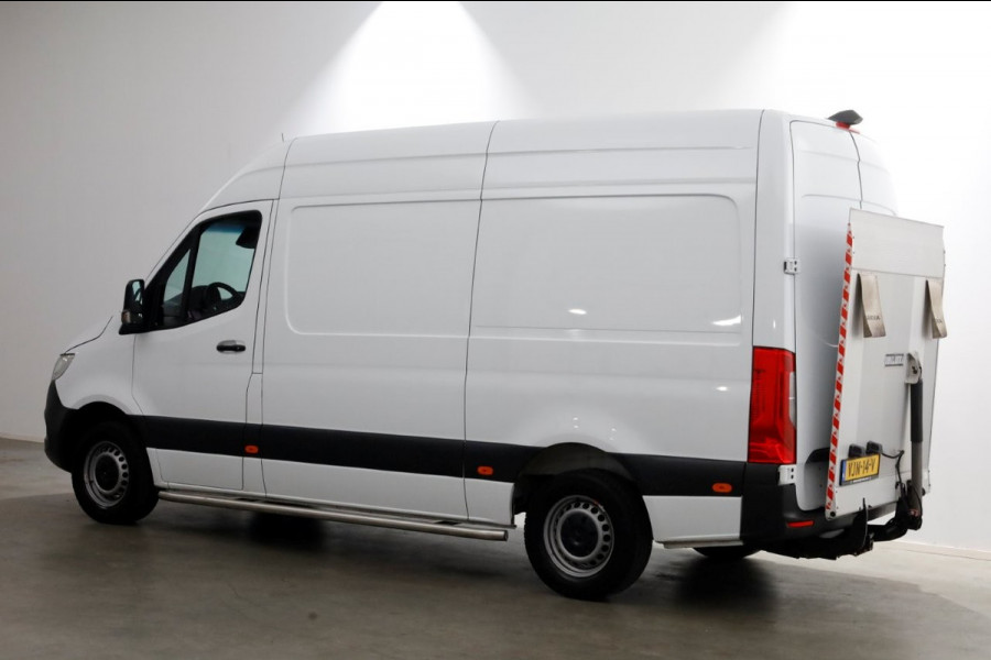 Mercedes-Benz Sprinter 311 CDI 115pk RWD L2H2 Airco Laadklep 500kg + Trekhaak 03-2021