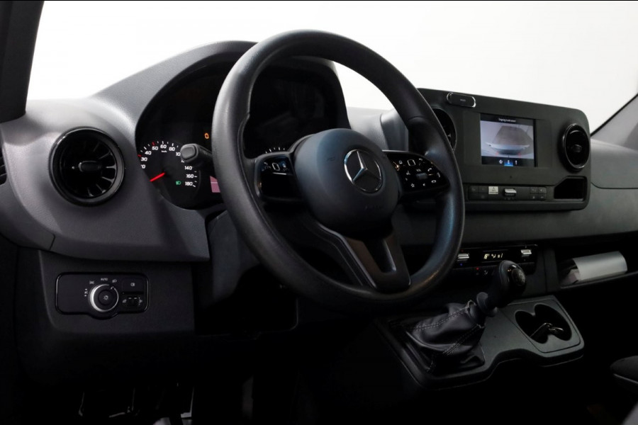 Mercedes-Benz Sprinter 311 CDI 115pk RWD L2H2 Airco Laadklep 500kg + Trekhaak 03-2021