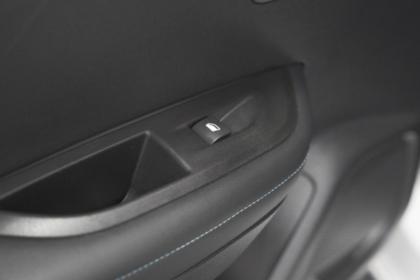 Peugeot 2008 PureTech 130 Allure | Trekhaak | Camera | Navigatie | Parkeersensoren