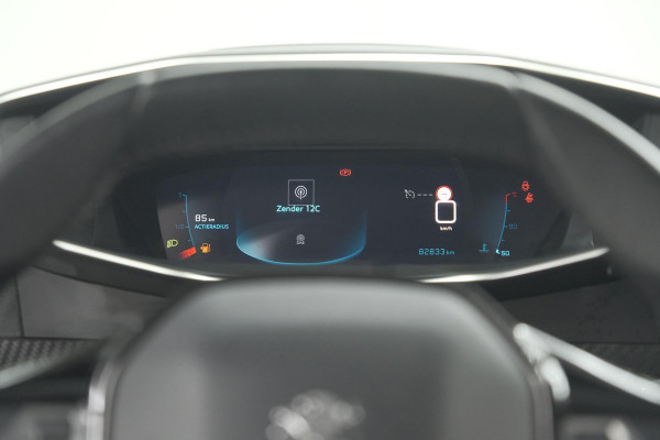 Peugeot 2008 PureTech 130 Allure | Trekhaak | Camera | Navigatie | Parkeersensoren