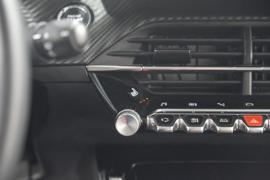 Peugeot 2008 PureTech 130 Allure | Trekhaak | Camera | Navigatie | Parkeersensoren