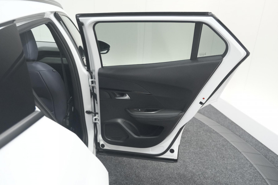 Peugeot 2008 PureTech 130 Allure | Trekhaak | Camera | Navigatie | Parkeersensoren