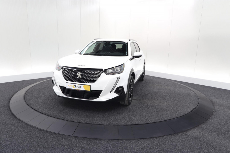 Peugeot 2008 PureTech 130 Allure | Trekhaak | Camera | Navigatie | Parkeersensoren